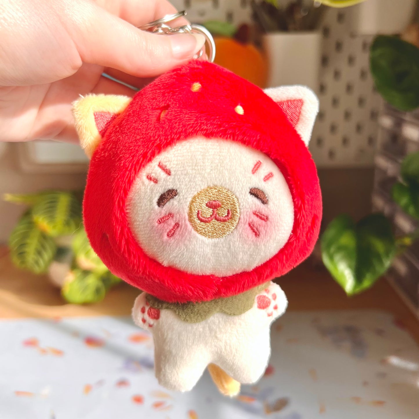 PREORDER Strawberry Kitty 13cm Plush – toreibi